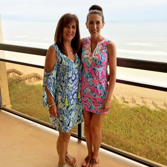 Lilly Pulitizer Lobster shift dress. - Picture 6 of 6